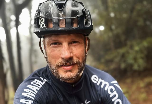 Rodrigo Hilbert sofre queda e precisa passar por cirurgia de emergência